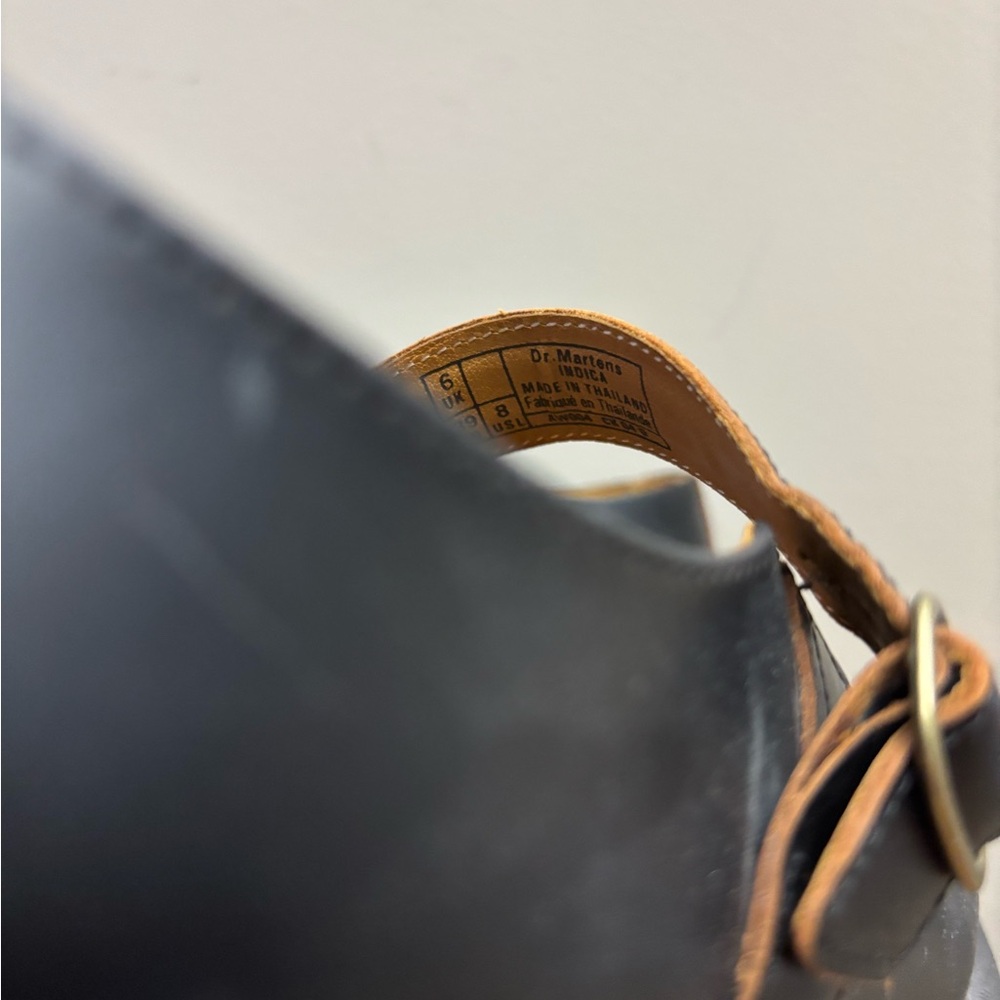 Women’s Dr Martens Mary Jane shoes - Picture 5 of 5